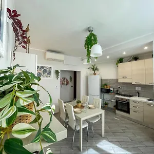 https://home-in-town-fiera-milano-city.it-lombardy.com
